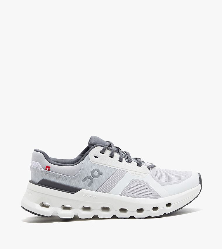 On Cloud Runner 2