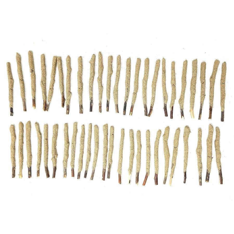 4&quot; White Sage Dipped Natural Sage Tree Branch Sticks (5 Pack), SKU K05-104-NSDIP-WS, UPC 7003174124…