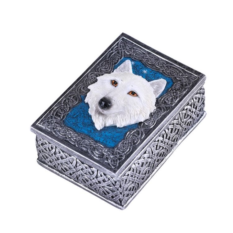 4.5&quot; White Wolf Display Box, SKU PG-13262, UPC 700317397052