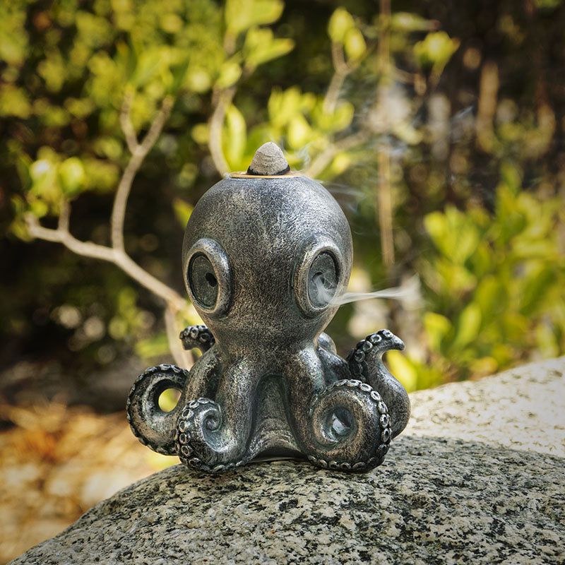 3.75&quot; Cthulhu Backflow Incense Burner, SKU PG-15141, UPC 700317077831