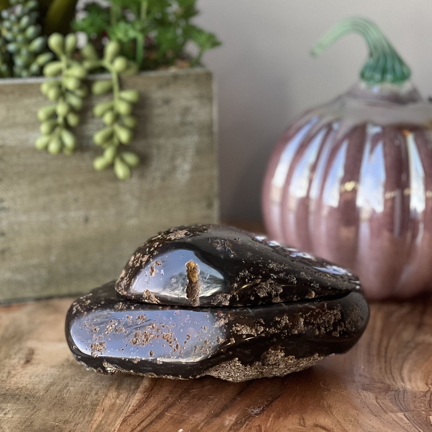 3.7 lb Geode Agate with Druzy Polished Pot (2 Piece), SKU 30221002, UPC 6016005010023