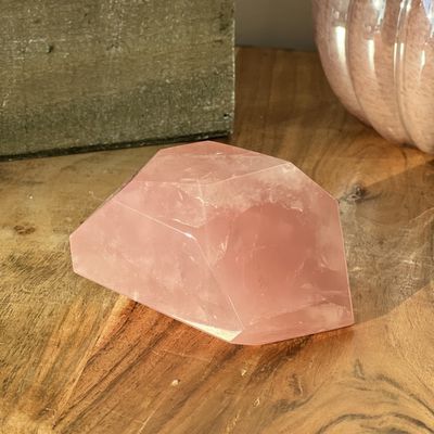 4-5&quot; Rose Quartz Multiface Polygon Free Shape, SKU 30423061-XL, UPC 6016000880867