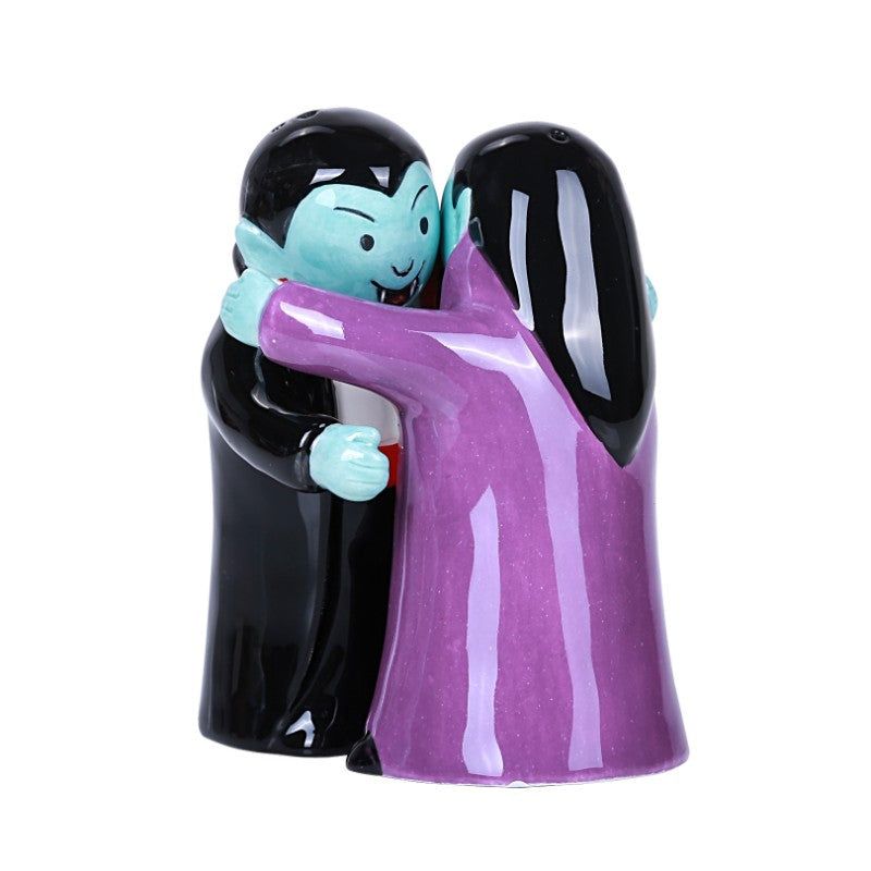 3.5&quot; Hugging Vampires Magnetic Ceramic Salt and Pepper Shakers Set, SKU PG-12768, UPC 700317023838