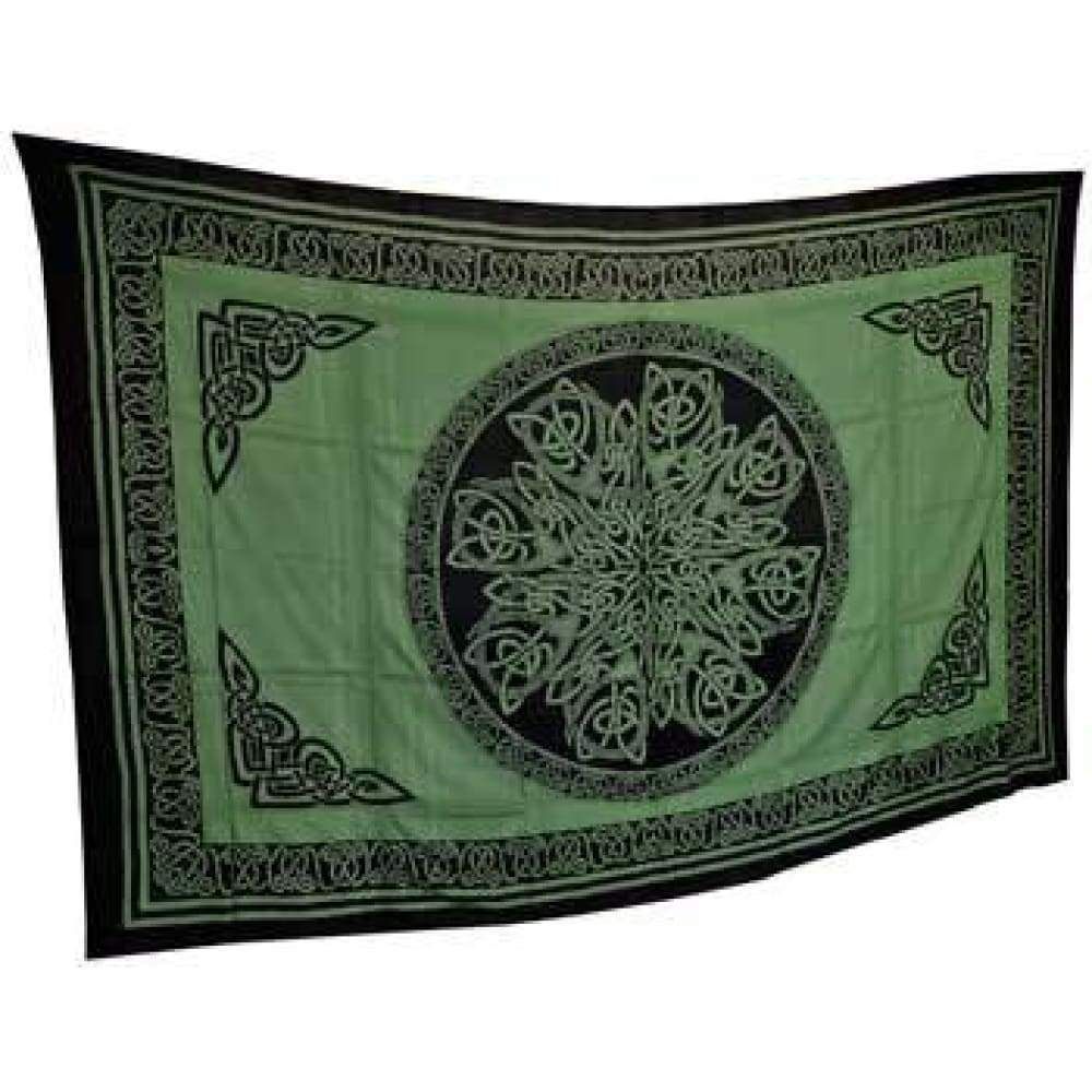 72&quot; x 108&quot; Ancient Celtic Knot Black on Green Tapestry, SKU X033-CPS-KMG, UPC 6016205377339