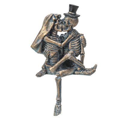 4.5&quot; Skeleton Statue - Love Never Dies Kissing Sitter, SKU PG-14345, UPC 700317052296