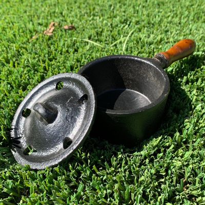 5.5&quot; Cast Iron Burner with Wooden Handle, SKU BR73, UPC 6016201883889