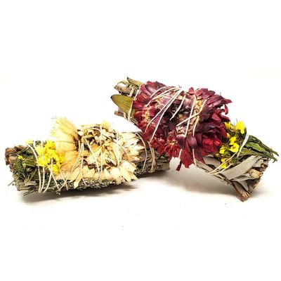 4&quot; White Sage, Red Dollar Eucalyptus, Natural Cloud Flower, and Purple Sinuata Smudge Stick, SKU SB…