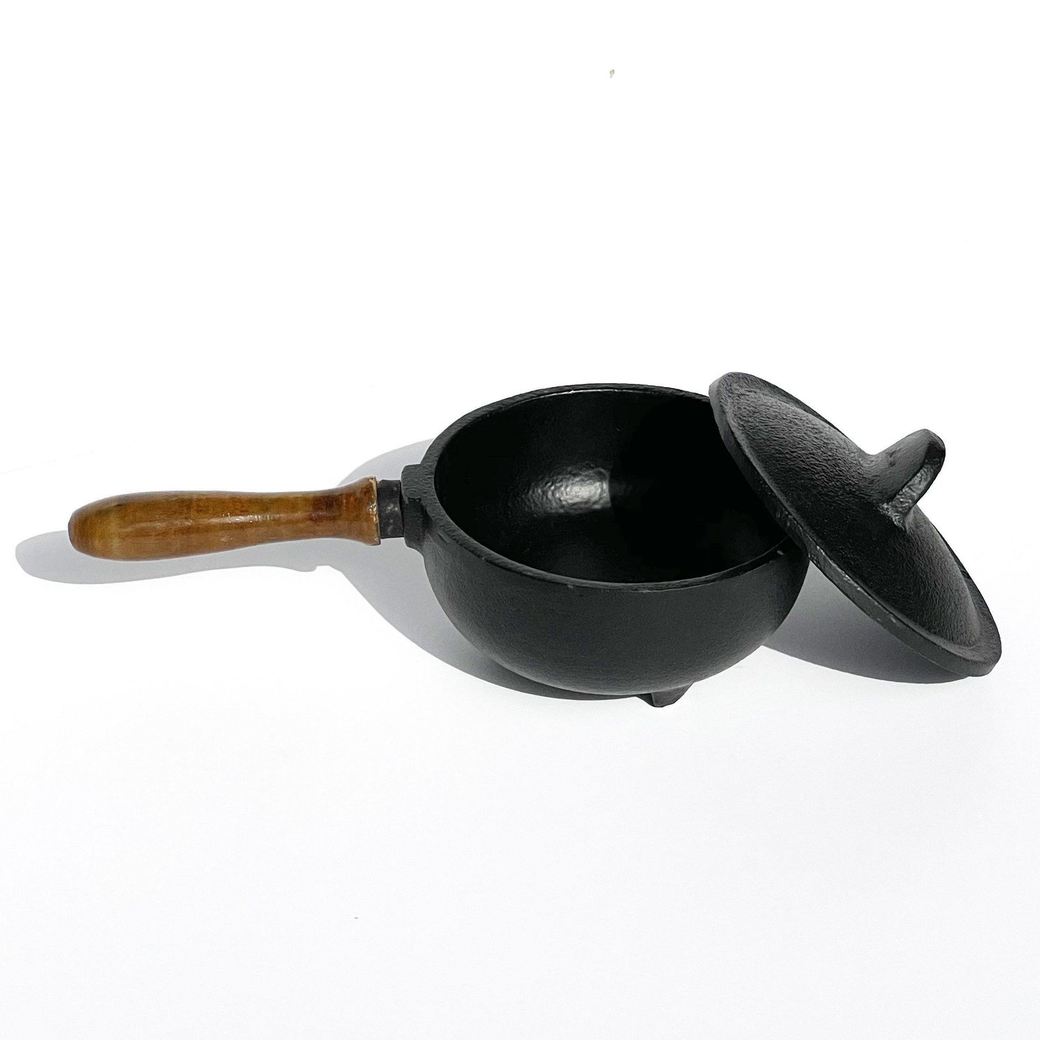 8&quot; Cast Iron Burner with Wooden Handle, SKU BR92, UPC 6016207018056