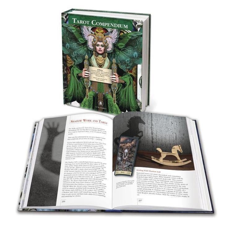 Tarot Compendium by Lo Scarabeo, SKU LW340, UPC 700317033820