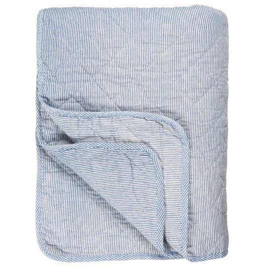 Blue and white stripe quilt Blue and white stripe quilt