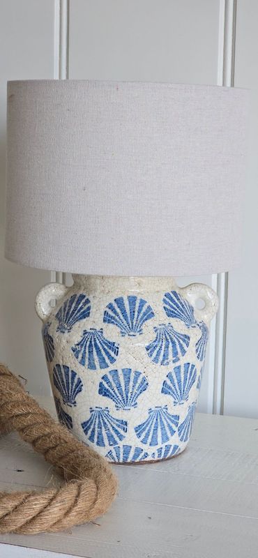 Shell lamp base with shade Shell lamp base with shade