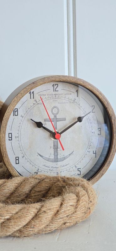 Round anchor table clock Round anchor table clock
