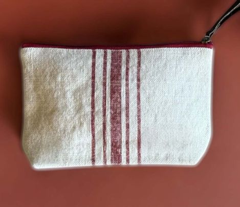 RED STRIPE CLUTCH WITH LEATHER STRAP