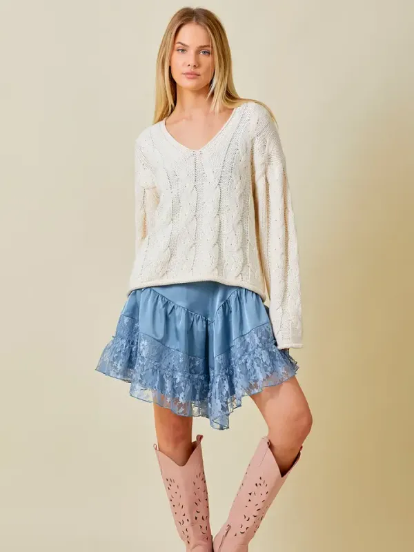 Baevely V-Neck Cable Knit Sweater
