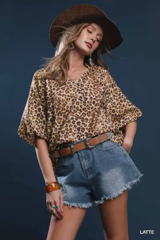 Umgee Plus Scallop Hem Leopard Print Blouse 
