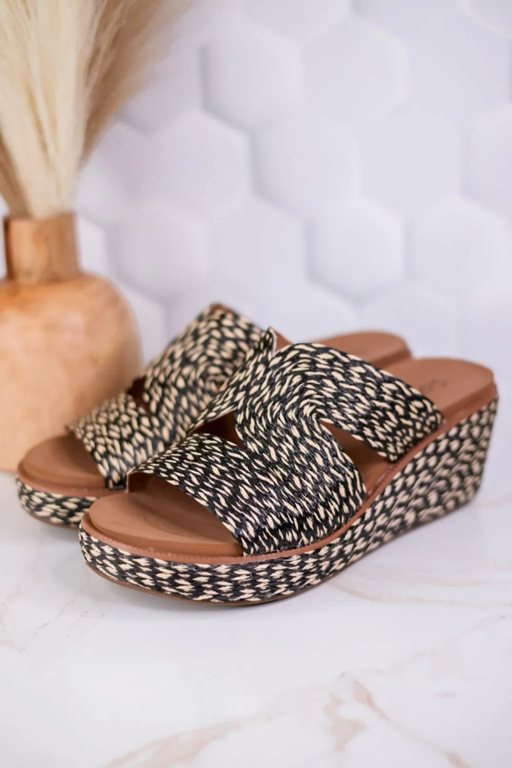 Corky&#39;s GOLDEN HOUR