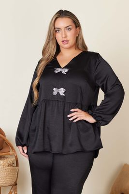 Spin Plus V-Neck Top W/ Silver Bows