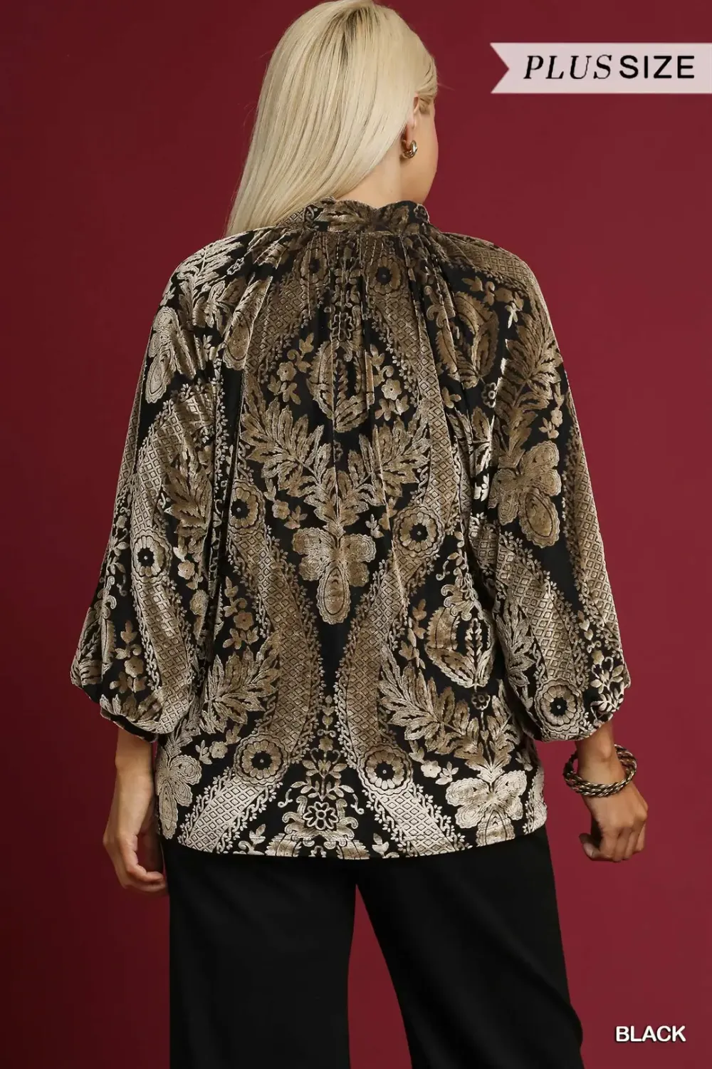 Umgee Plus Damask Print Velvet Top
