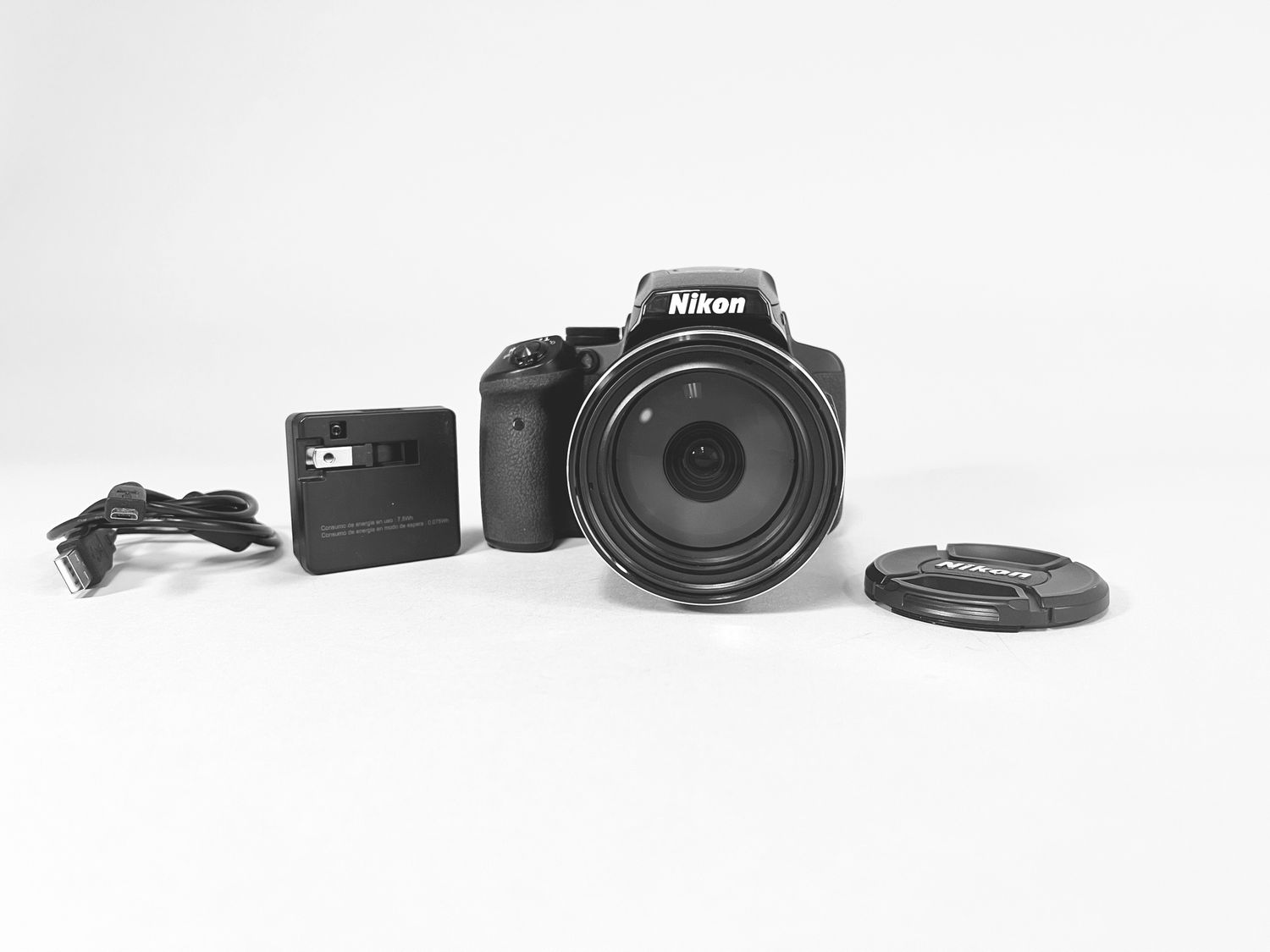 Used Nikon Coolpix P900