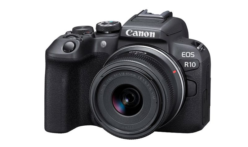 USED Canon R10 Kit w/ RF 18-45