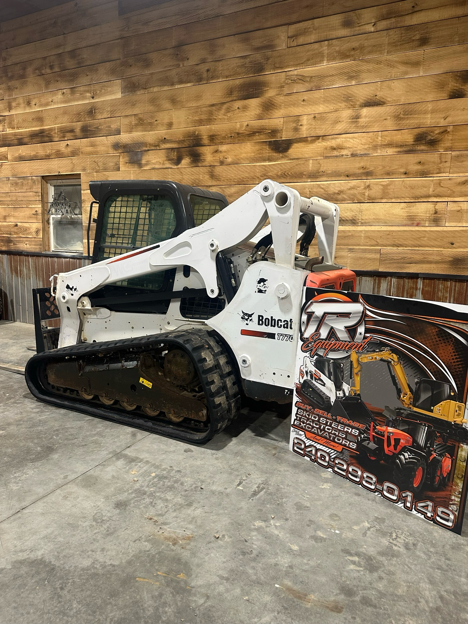 2015 Bobcat T770 Enclosed Cab 2200hrs High Flow , Joy Stick Controls , Wide 20in Tracks
