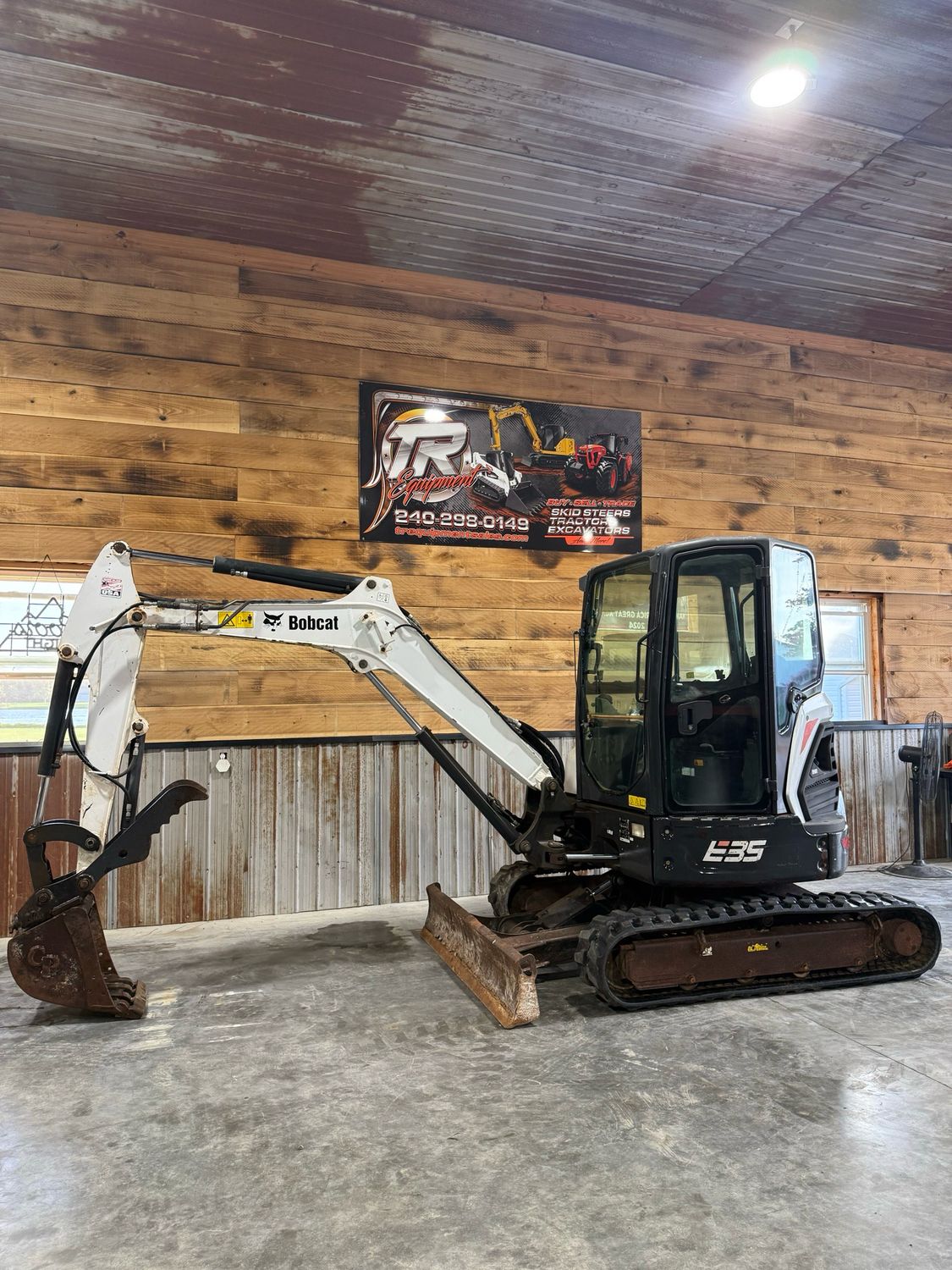 2018 E35 1555 Hrs