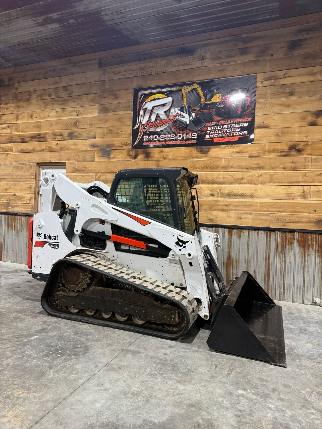 Bobcat T740