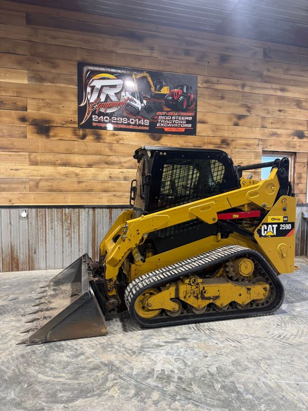 SKID STEERS