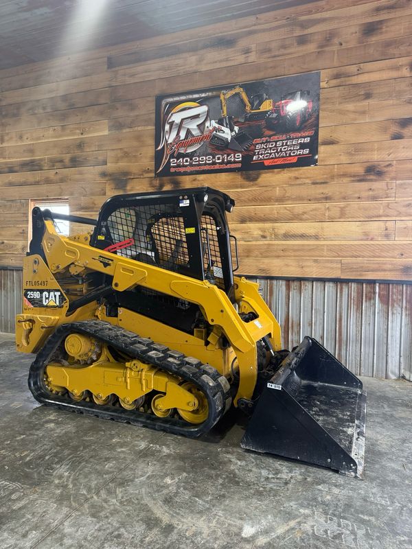 2016 Cat 259d