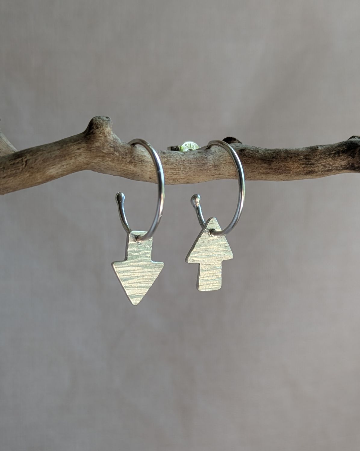 Meander Footpath Hoops