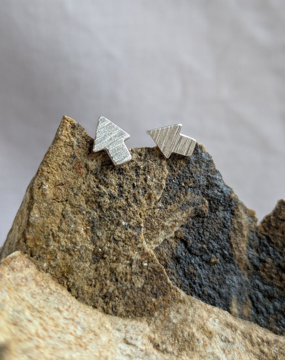 Meander Footpath Studs