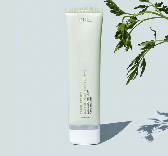 Crisp Start™ Clarifying Wash