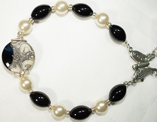 SOLD Lampwork Bead, Glass Pearl, and Onyx Bracelet