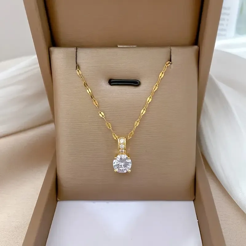 Elegant Gold Necklace