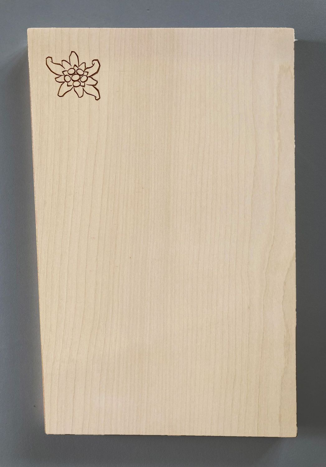 Brettli Edelweiss Bergahorn