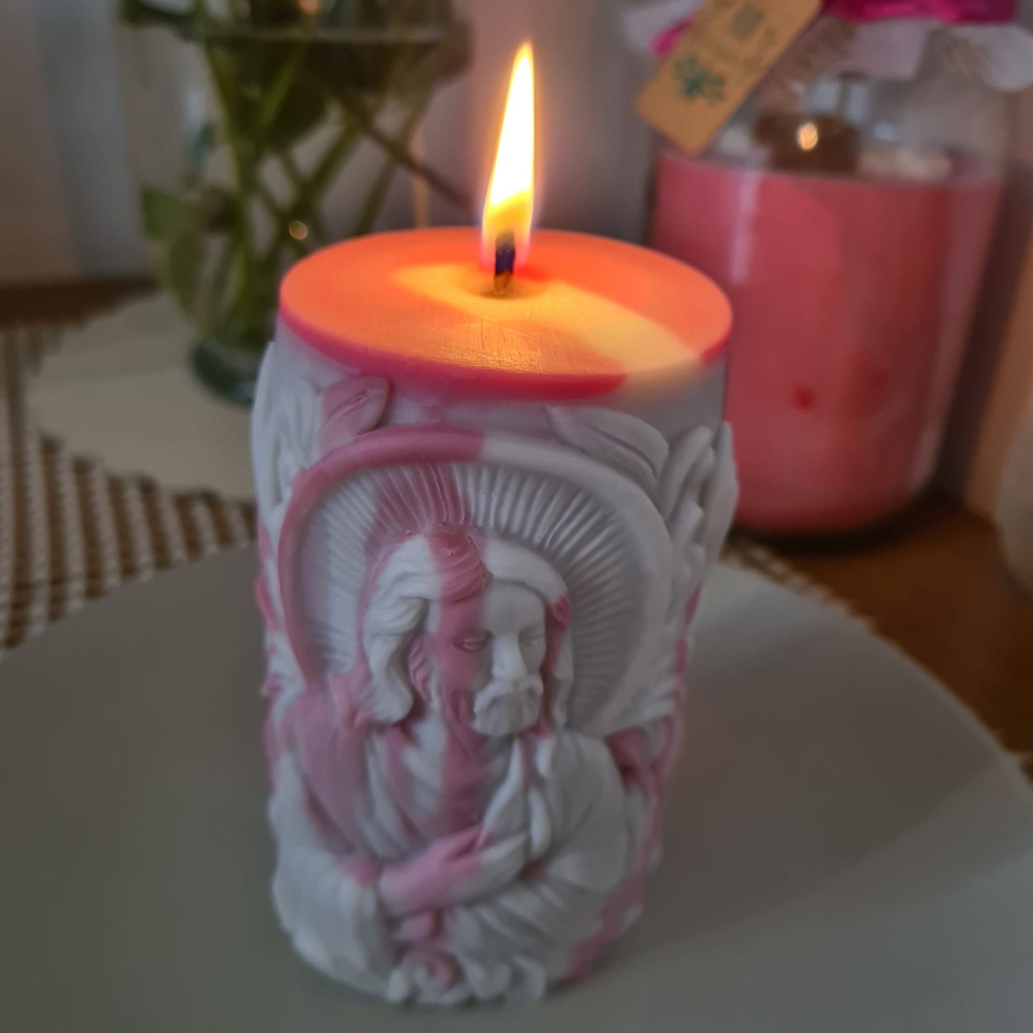 JESUS LOVES ME 🕯️🧔🏻‍♀️