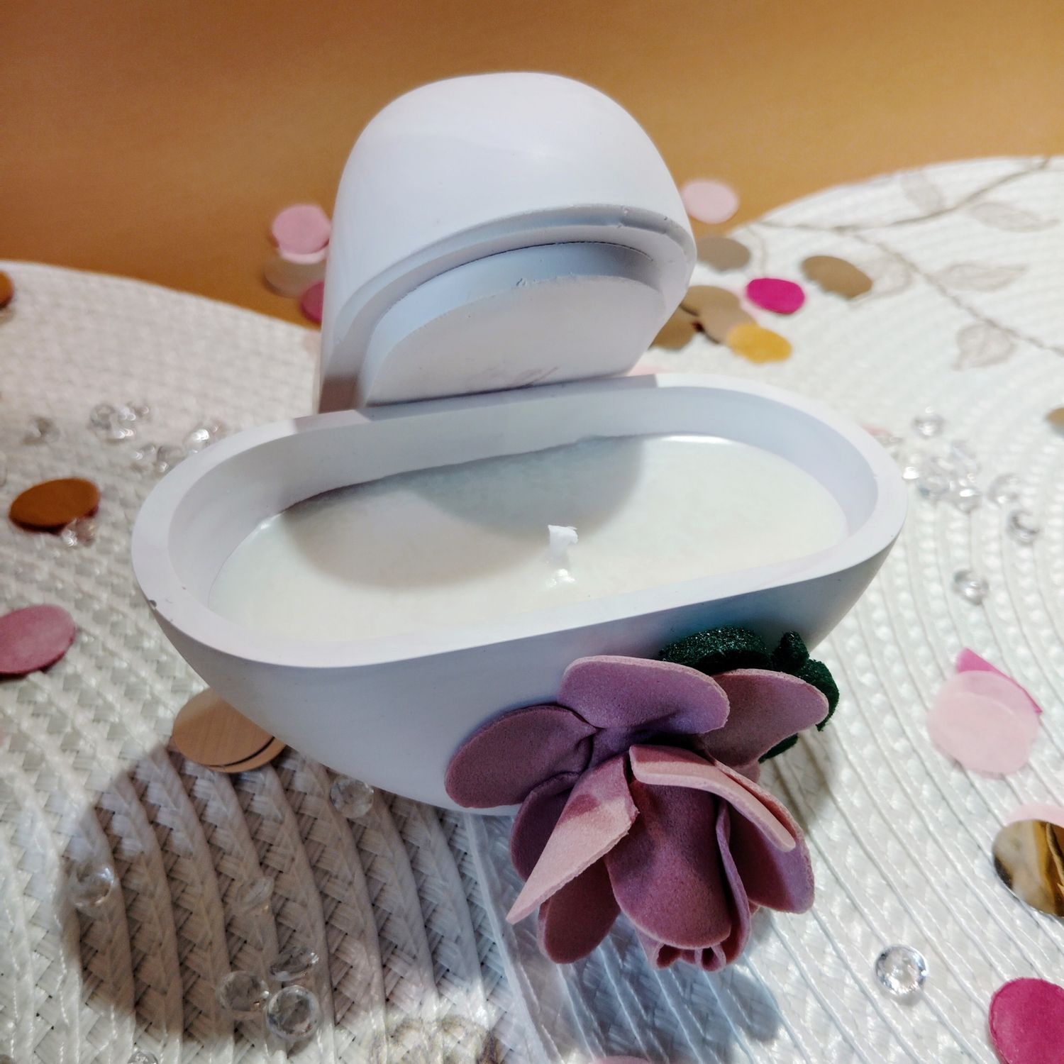 LIKE A ROSE 🌹🕯️