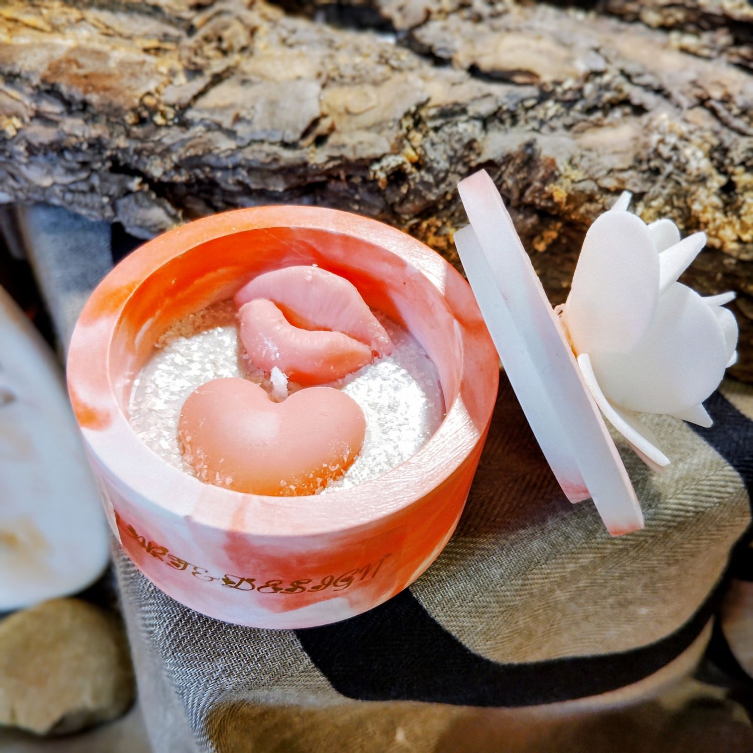 LET IT SHOW plaster candel 🌸🕯️