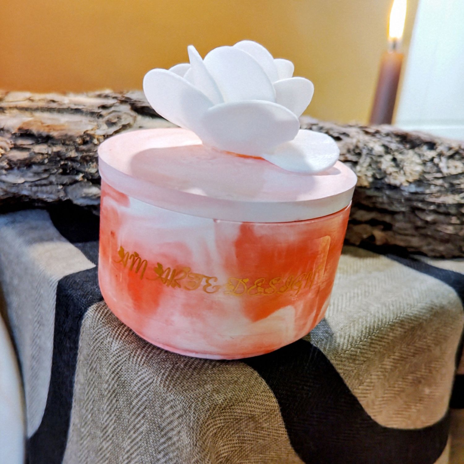 LET IT SHOW plaster candel 🌸🕯️