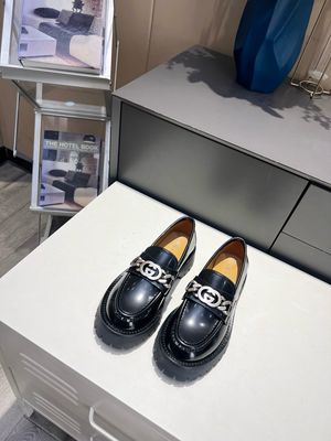 Gucci women shoes CAUA05