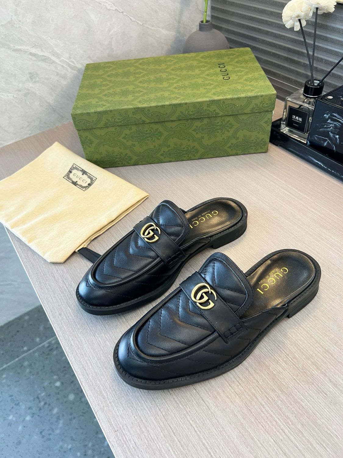 Gucci women slippers CAUA11
