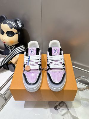 Louis Vuitton men shoes IAOA10