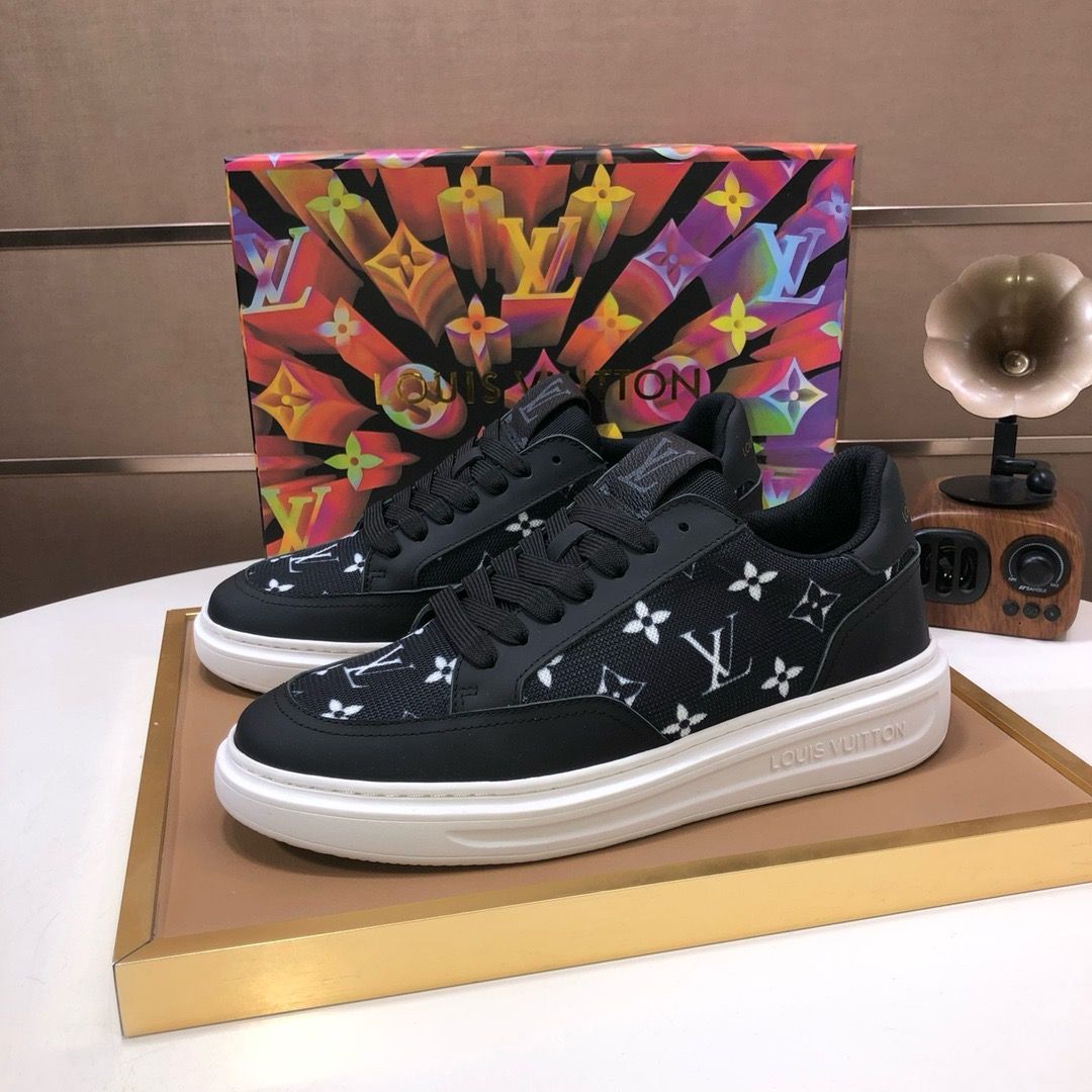 Louis Vuitton men shoes IAOA11