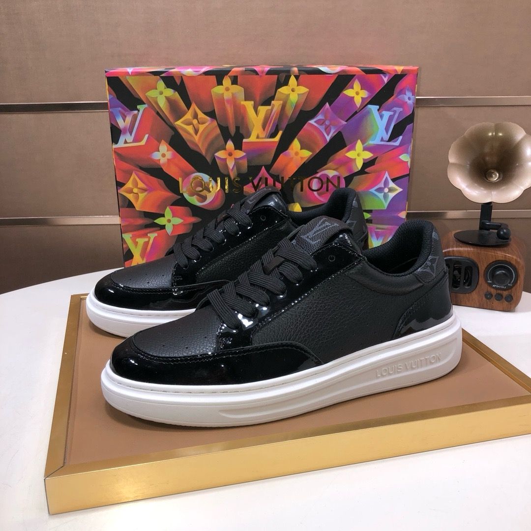 Louis Vuitton men shoes IAOA12