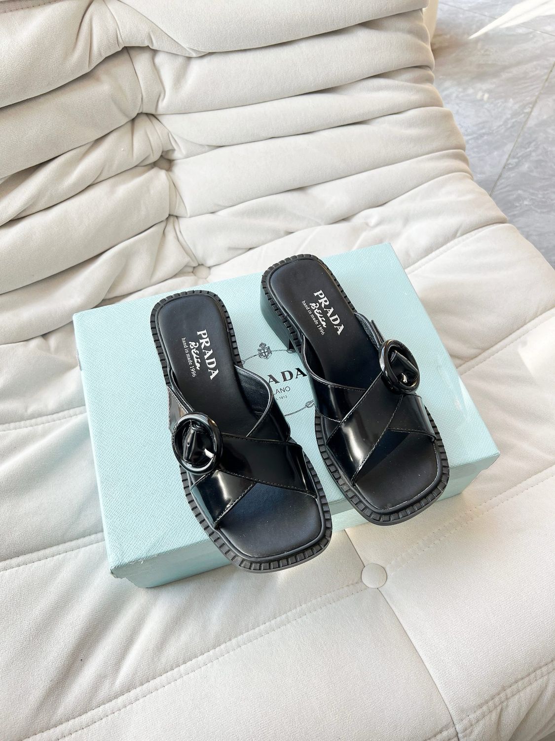 Prada women sandals DARA03