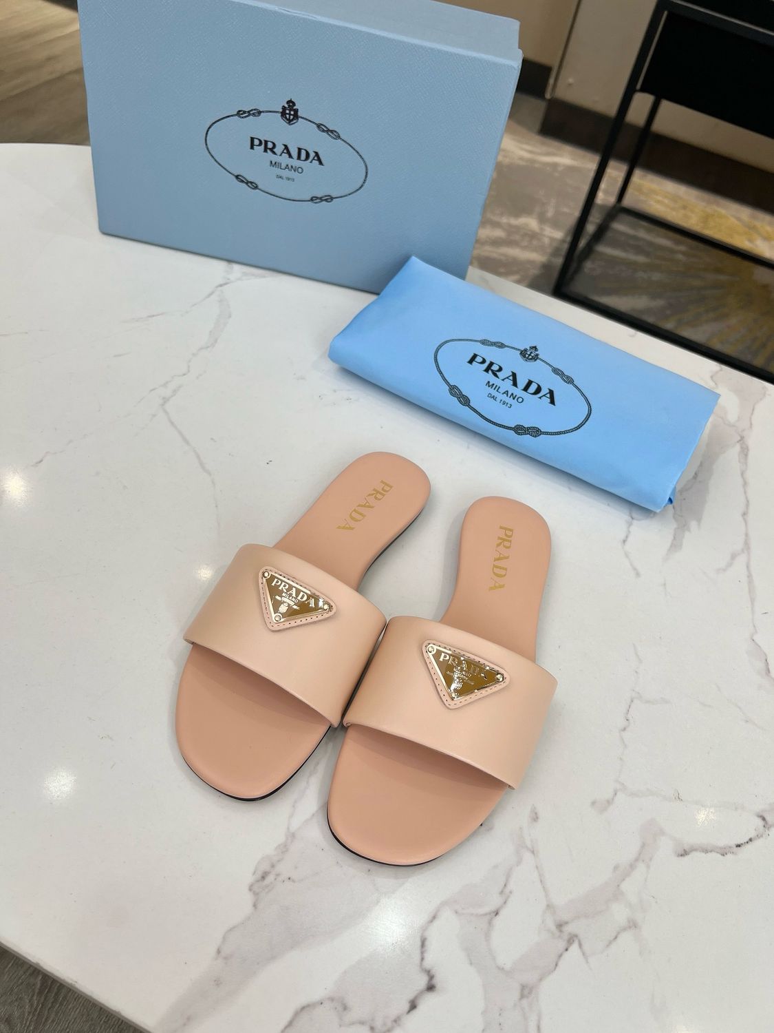 Prada women slippers DARA09