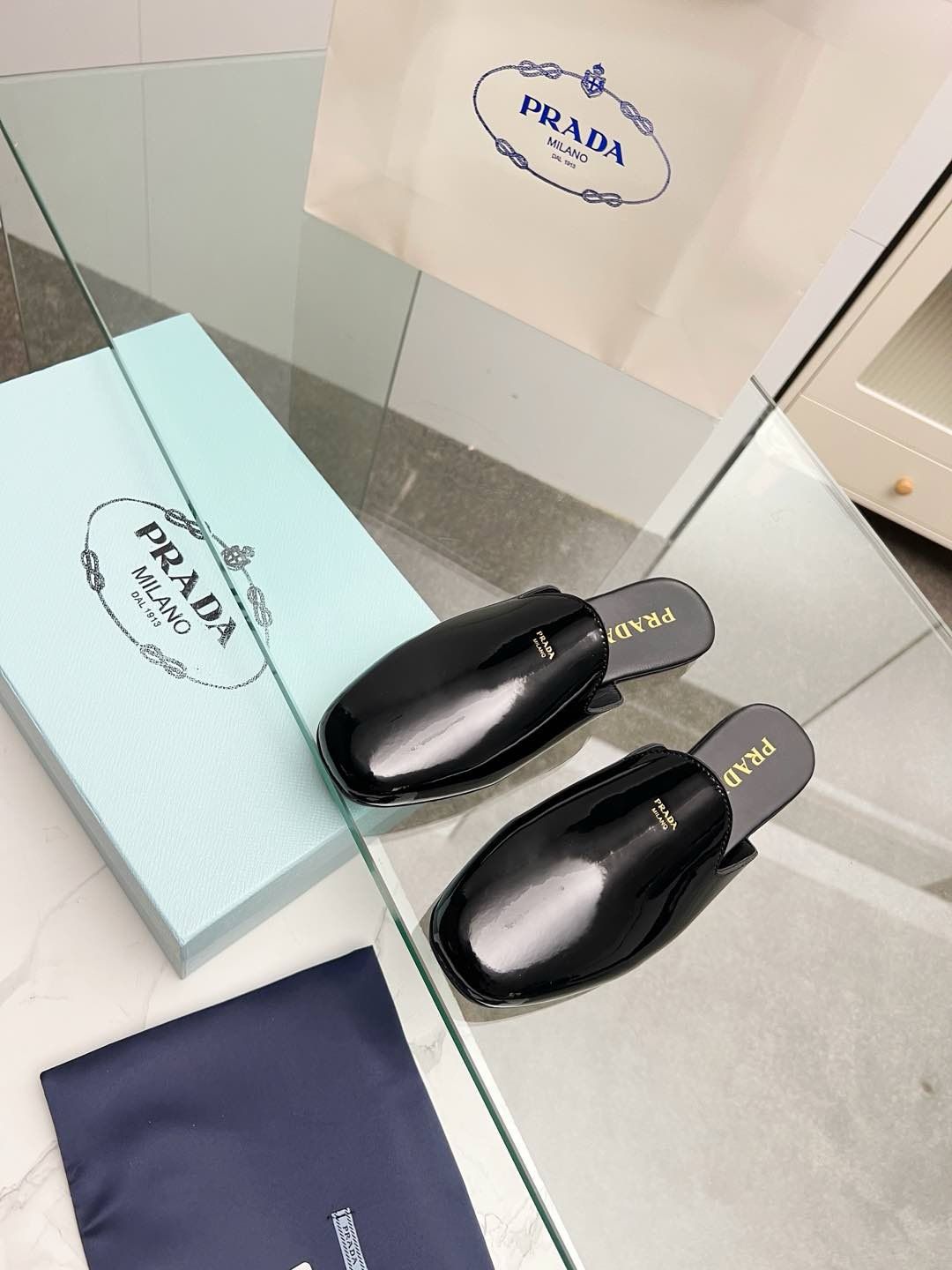 Prada women slippers DARA14