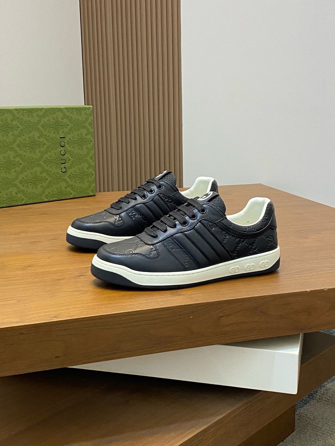 Gucci men shoes KAOA19