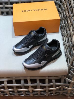 Louis Vuitton men shoes IAOA20