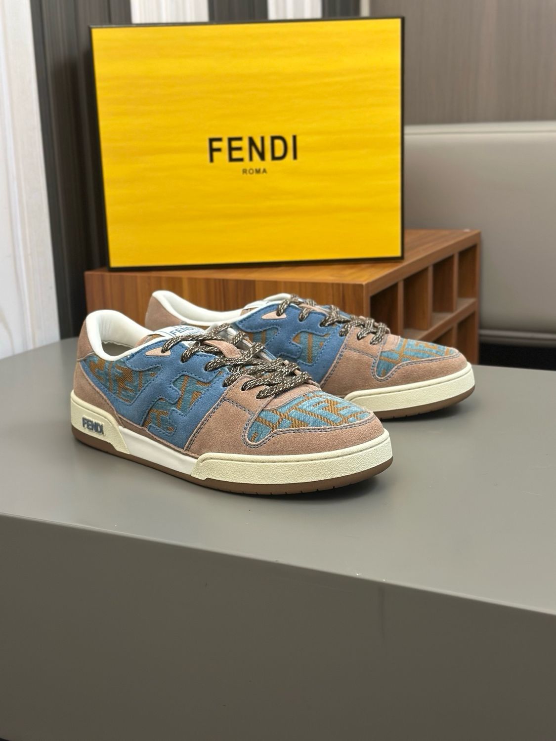Fendi men shoes JAOA14